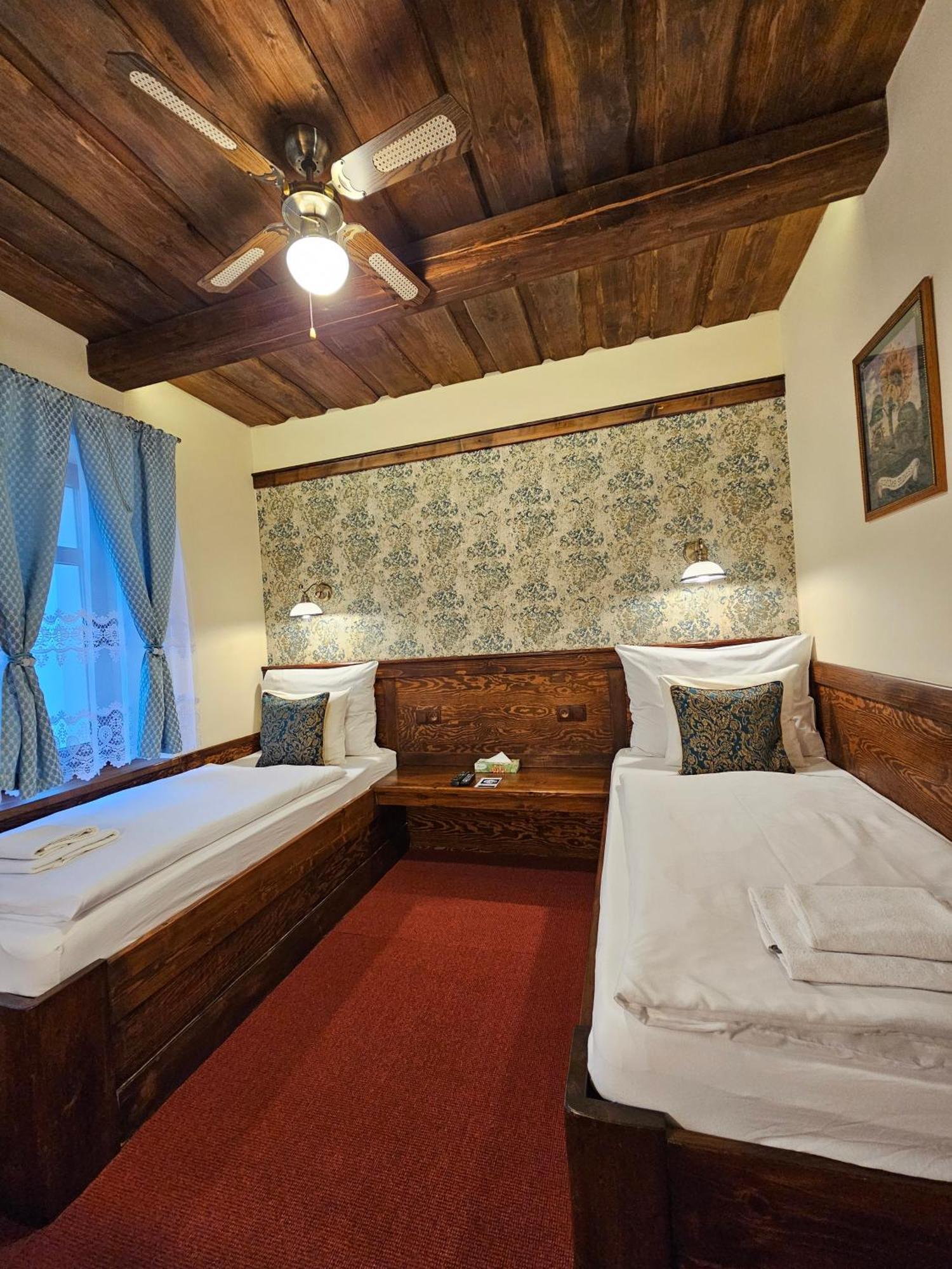 Hotel Galerie Роуднице-над-Лабем Экстерьер фото