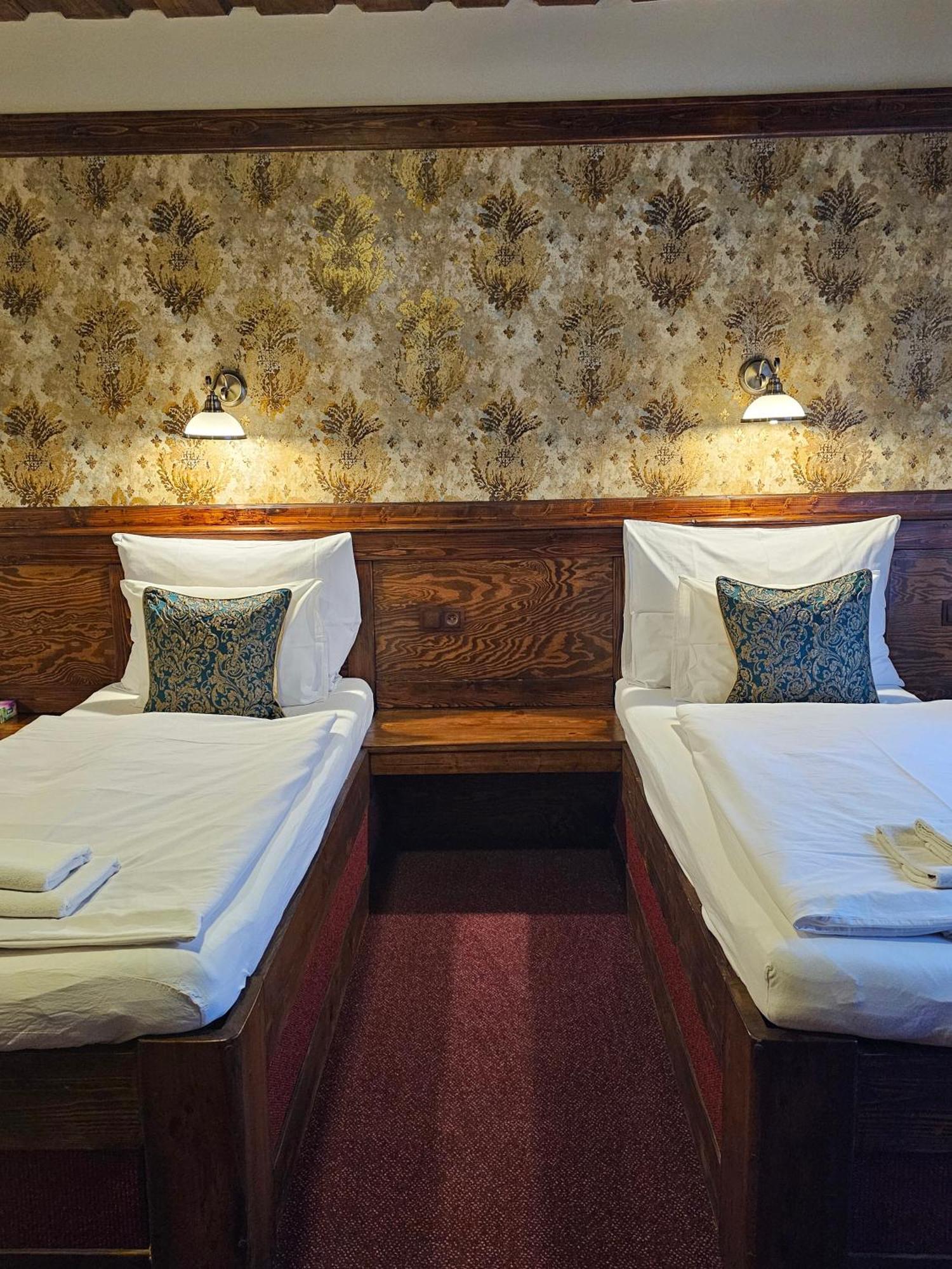 Hotel Galerie Роуднице-над-Лабем Экстерьер фото