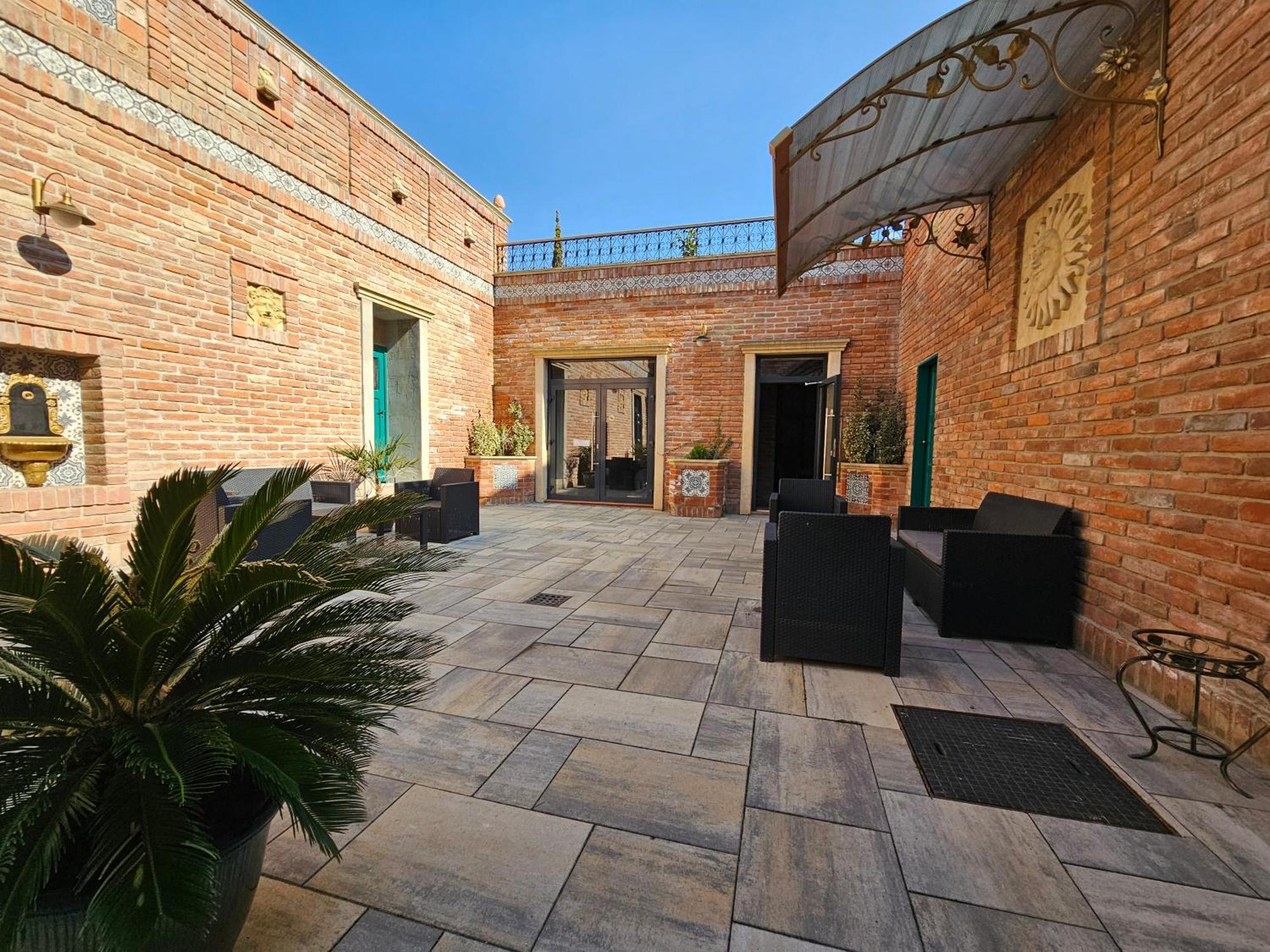 Hotel Galerie Роуднице-над-Лабем Экстерьер фото